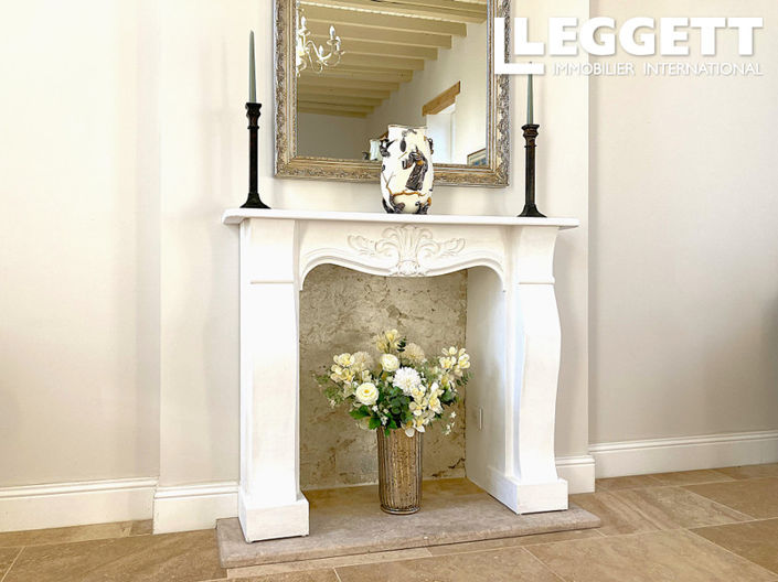 Image No.9-6 Bed House for sale