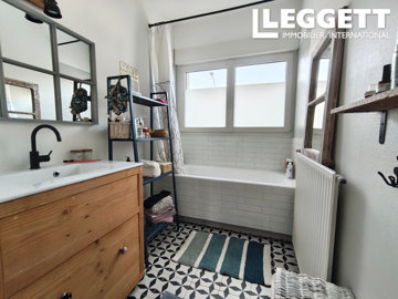 ahr0chm6ly9jzg4uagvzdglhlmltbw8vaw1hz2uvvevom