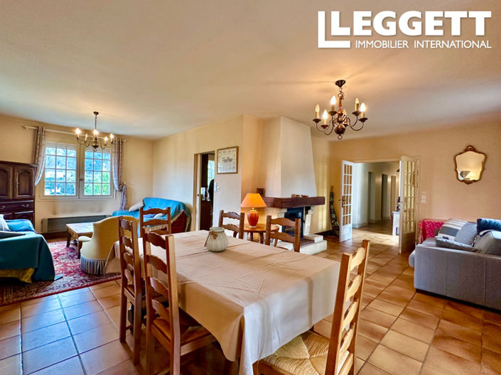 Image No.3-3 Bed House for sale