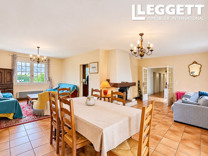 Image No.3-3 Bed House for sale