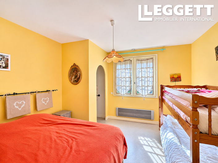 Image No.7-3 Bed House for sale