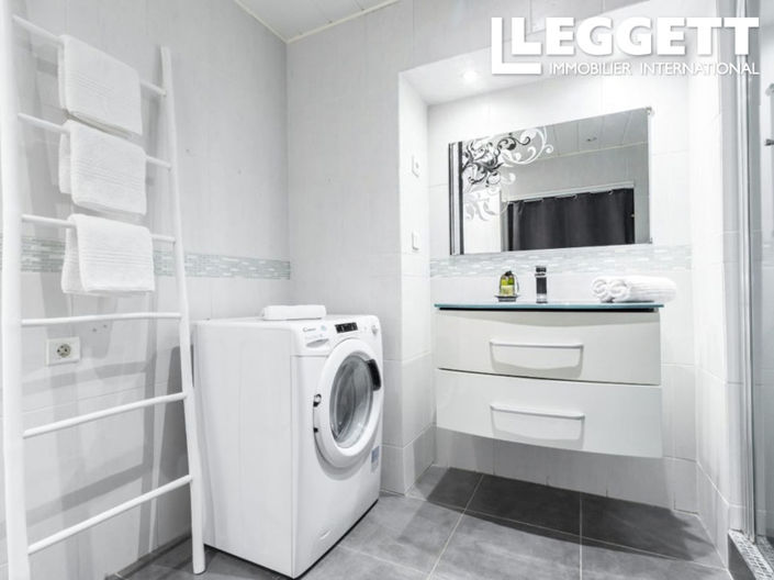 Image No.10-2 Bed Apartment for sale