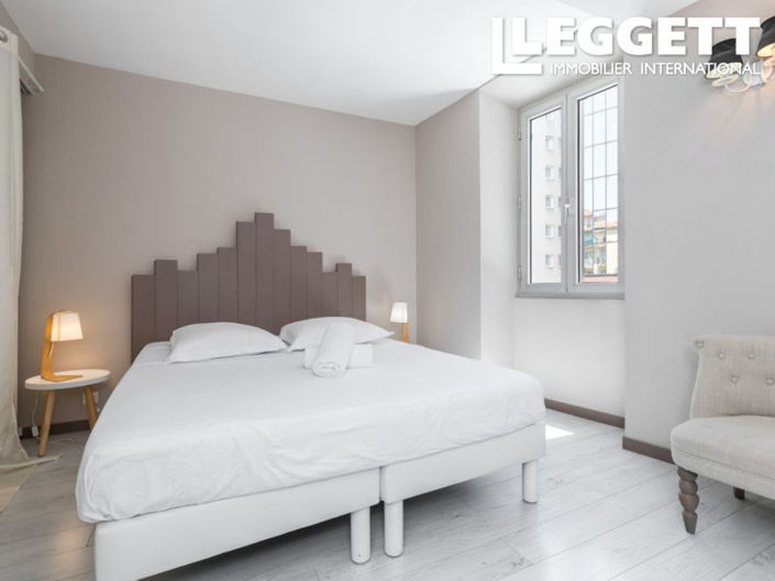 Image No.8-2 Bed Apartment for sale