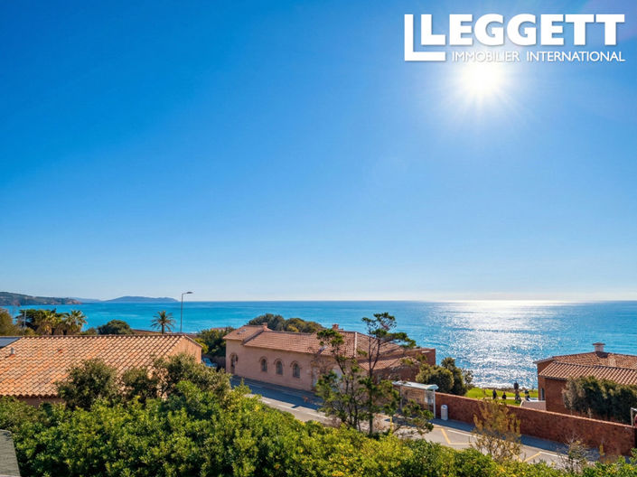 Image No.10-5 Bed House for sale