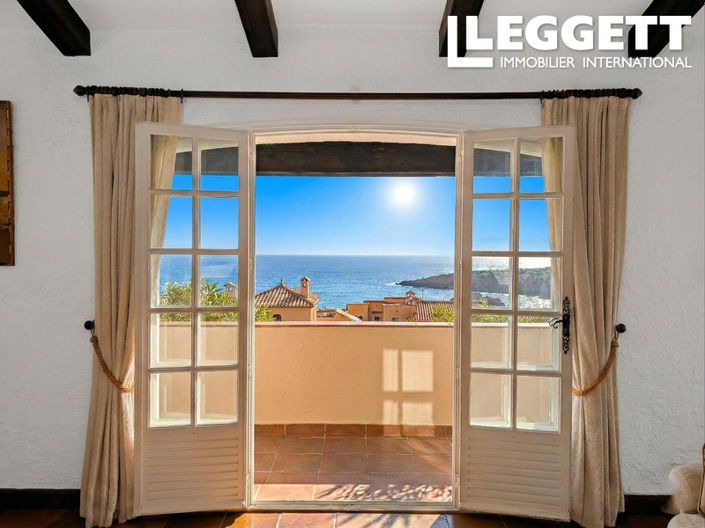 Image No.2-5 Bed House for sale