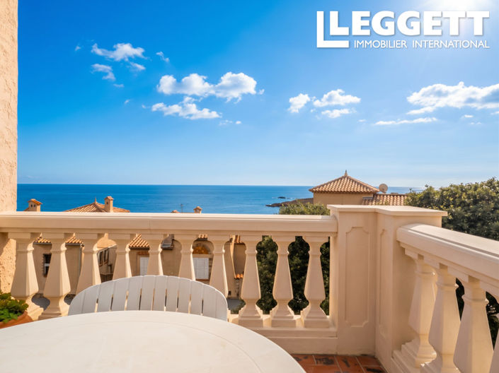 Image No.2-5 Bed House for sale