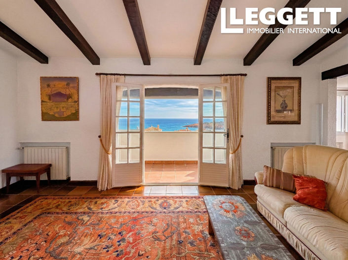 Image No.8-5 Bed House for sale