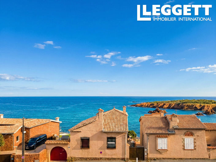 Image No.9-5 Bed House for sale