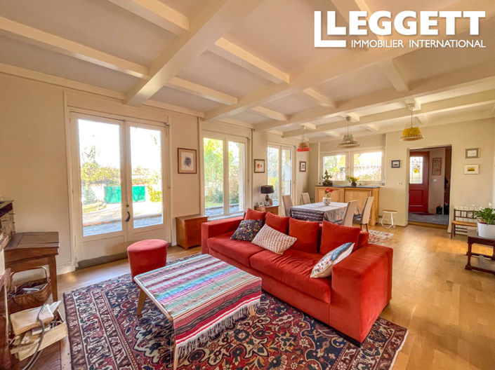 Image No.2-6 Bed House for sale