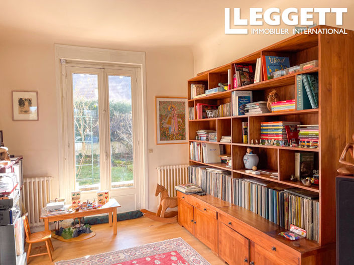 Image No.3-5 Bed House for sale