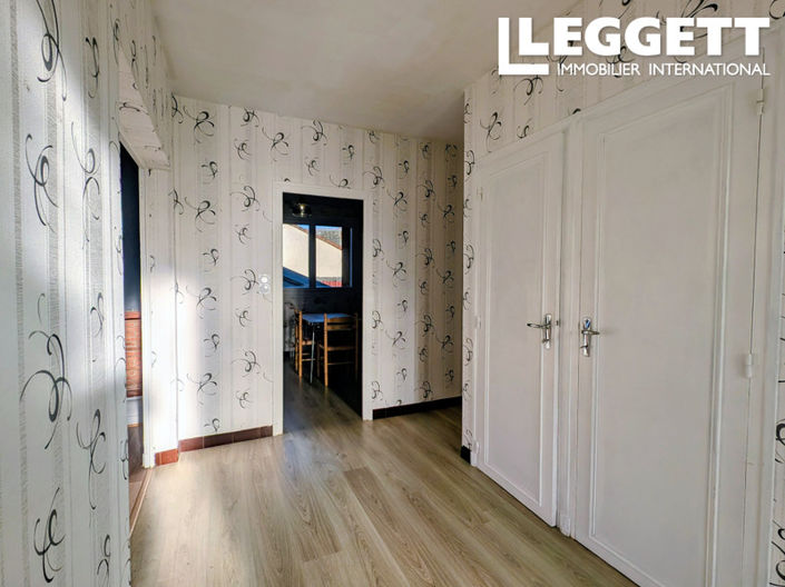 Image No.7-2 Bed House for sale