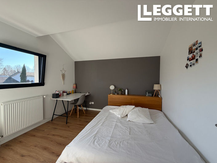 Image No.10-4 Bed House for sale