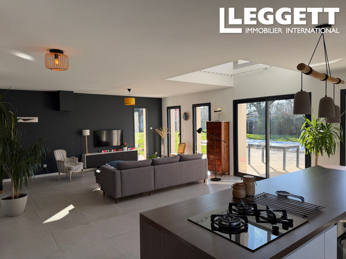 Image No.4-4 Bed House for sale