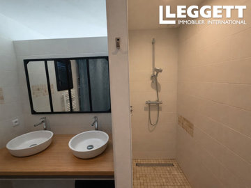 ahr0chm6ly9jzg4uagvzdglhlmltbw8vaw1hz2uvvevom