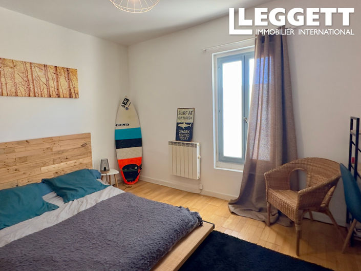 Image No.8-4 Bed House for sale