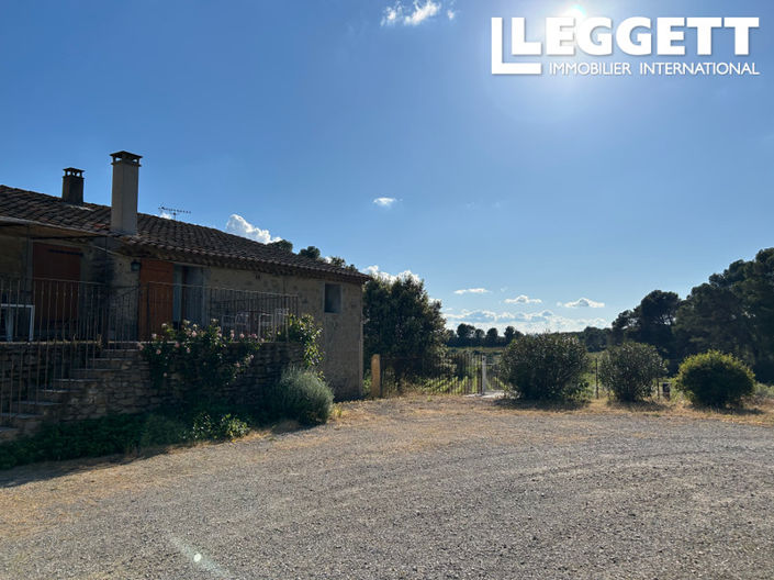 Image No.2-8 Bed House for sale