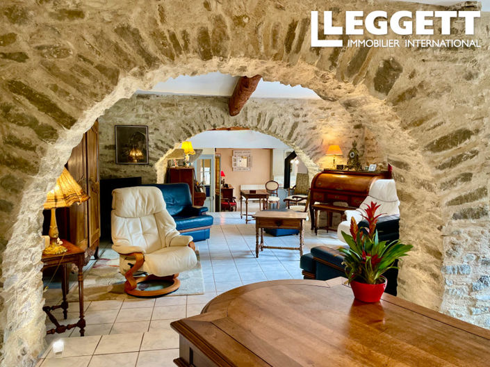 Image No.5-8 Bed House for sale