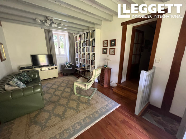 Image No.6-3 Bed House for sale