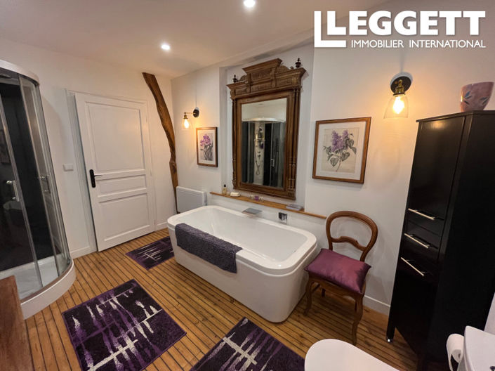 Image No.8-3 Bed House for sale