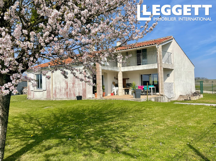 Image No.8-Maison de 2 chambres à vendre à Châteauneuf-sur-Charente