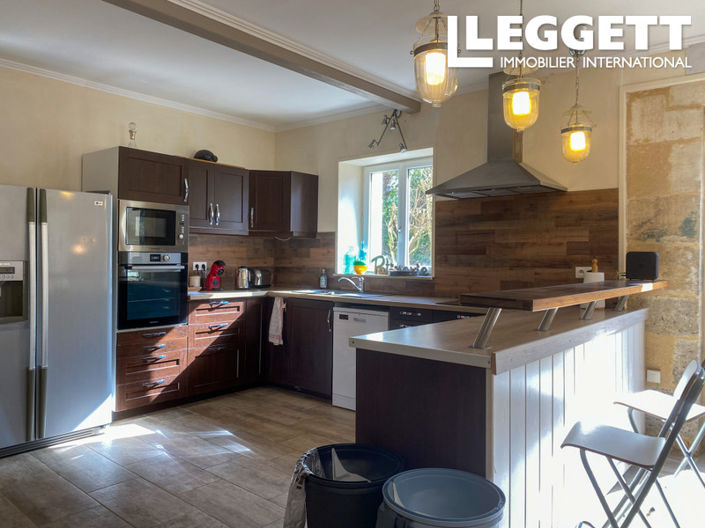 Image No.4-5 Bed House for sale