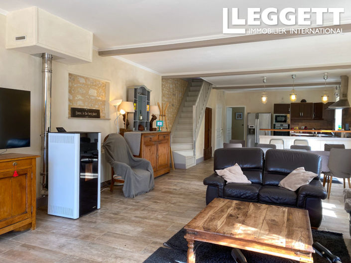 Image No.9-5 Bed House for sale