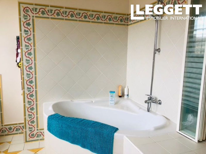 Image No.10-Maison de 4 chambres à vendre à Saint-Germain-d'Esteuil