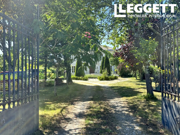 Image No.2-4 Bed House for sale