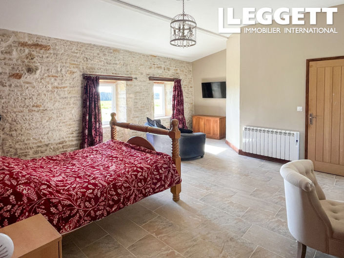 Image No.5-5 Bed House for sale