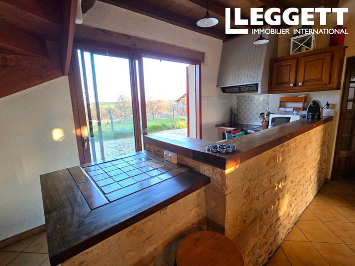 Image No.8-3 Bed House for sale