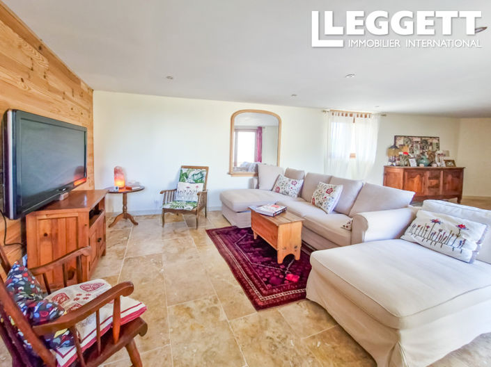 Image No.3-5 Bed House for sale