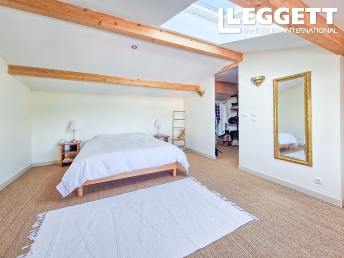 Image No.5-5 Bed House for sale