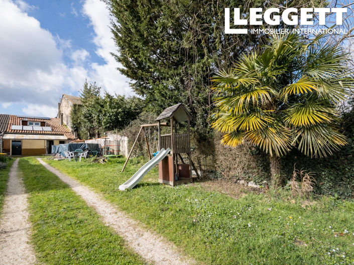 Image No.9-5 Bed House for sale