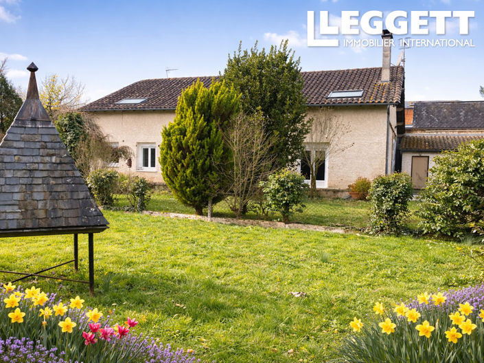 Image No.2-Maison de 4 chambres à vendre à Dordogne