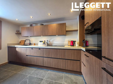 ahr0chm6ly9jzg4uagvzdglhlmltbw8vaw1hz2uvvevom