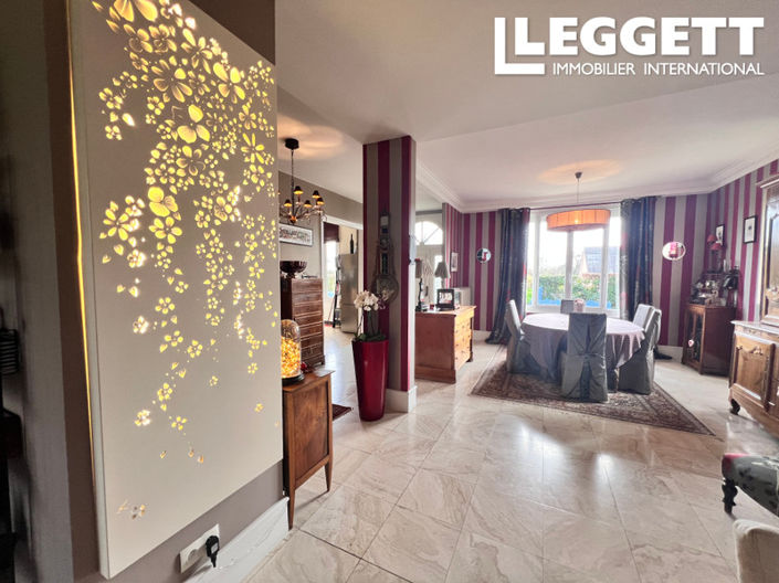 Image No.4-5 Bed House for sale