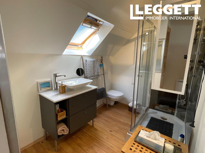 Image No.8-2 Bed House for sale