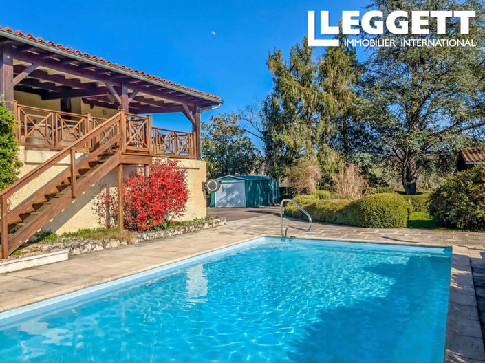 Image No.2-6 Bed House for sale