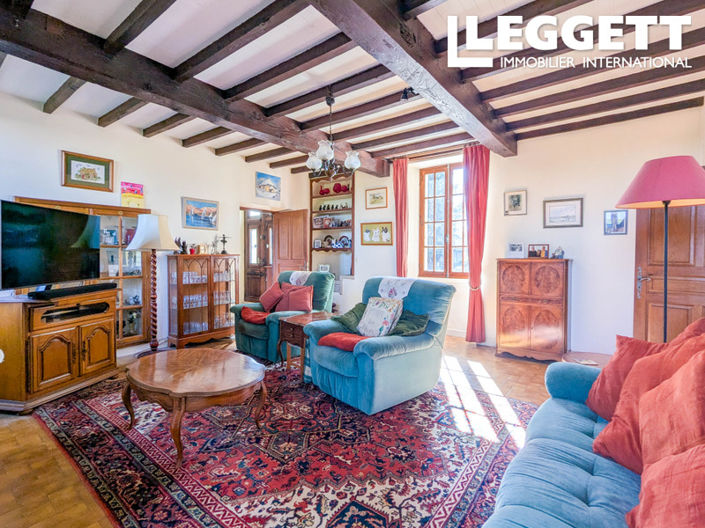 Image No.7-6 Bed House for sale