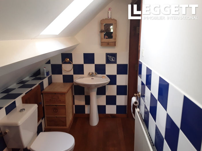 Image No.10-2 Bed House for sale