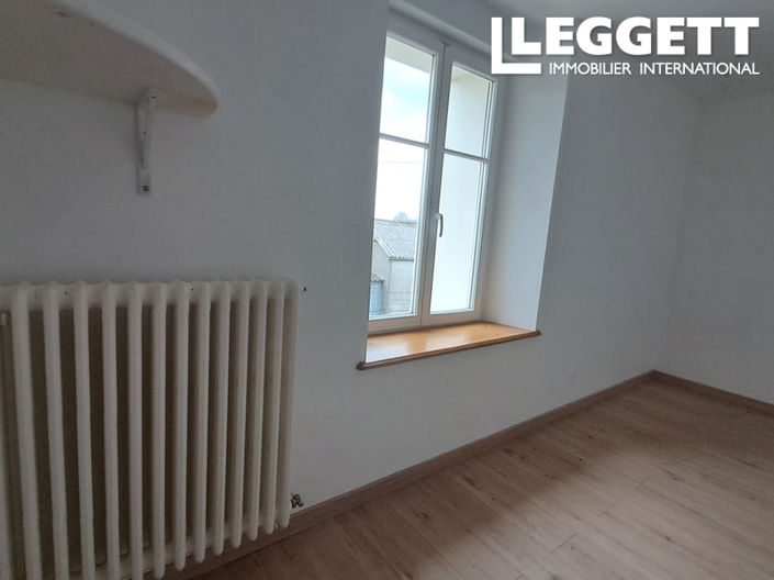 Image No.10-5 Bed House for sale