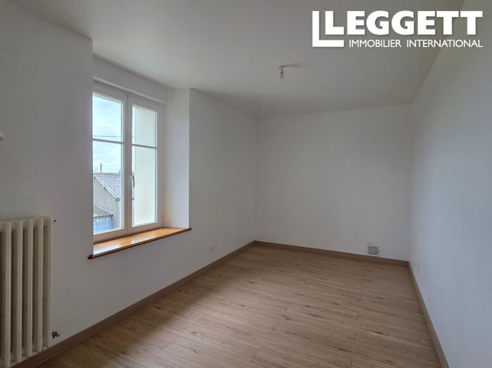 Image No.7-5 Bed House for sale