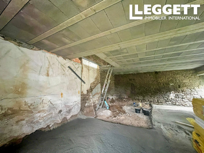 Image No.5-House for sale