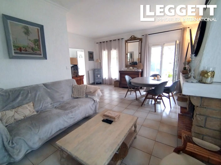 Image No.9-3 Bed House for sale