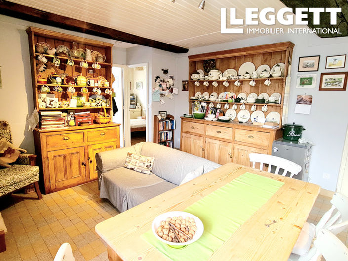 Image No.5-2 Bed House for sale