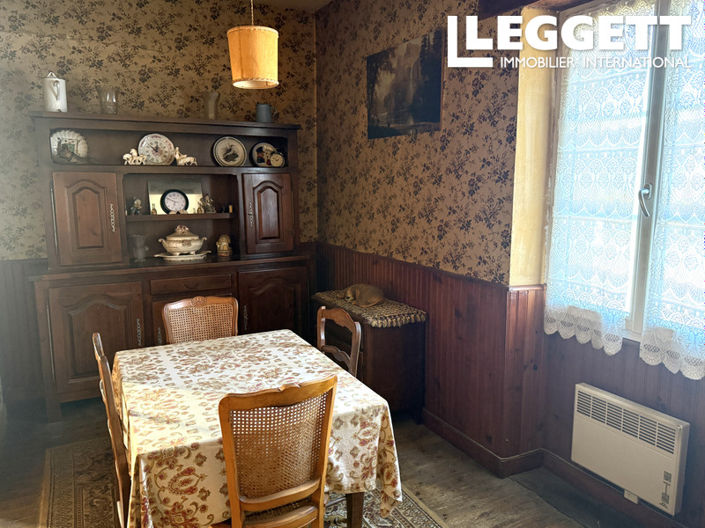 Image No.5-2 Bed House for sale