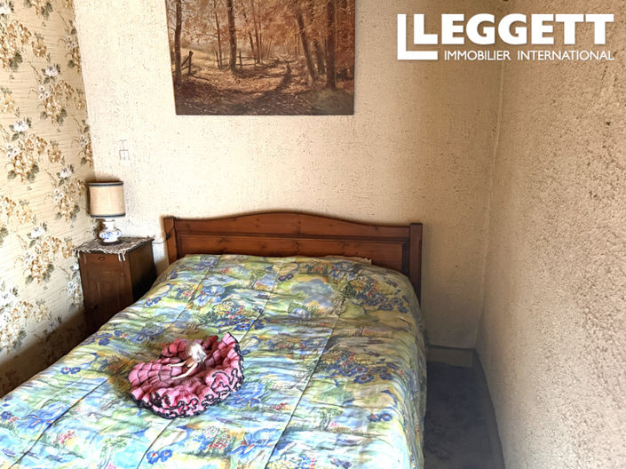 Image No.9-2 Bed House for sale