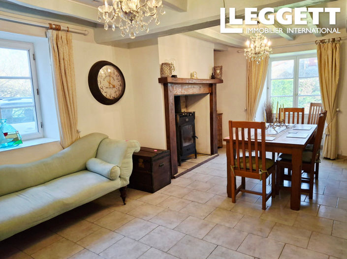 Image No.3-3 Bed House for sale