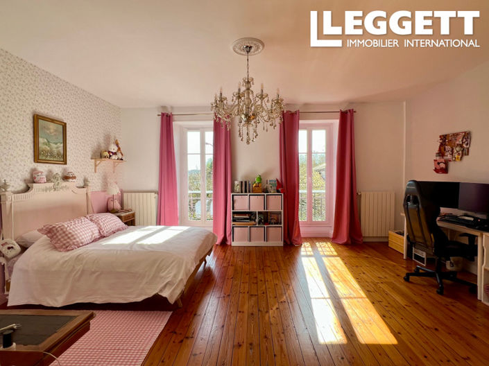 Image No.5-5 Bed House for sale