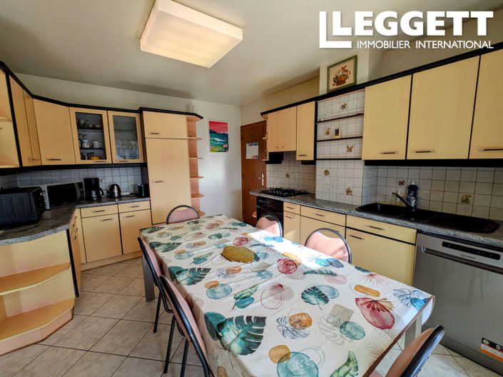 Image No.3-4 Bed House for sale